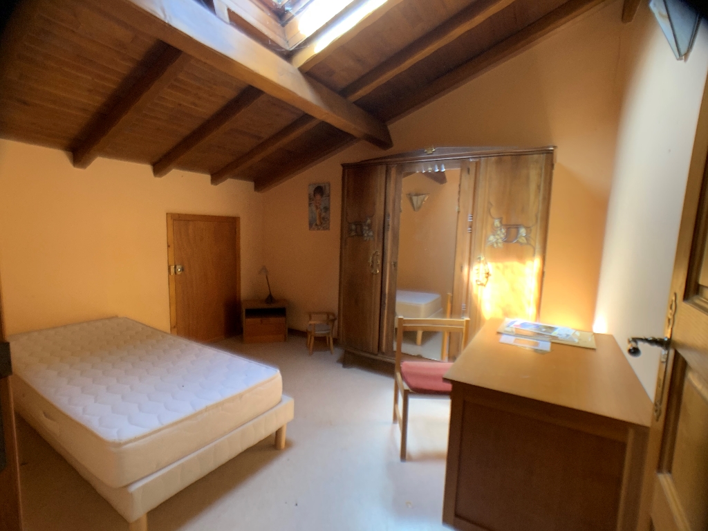 
Verdun, proche centre, grande maison T6
