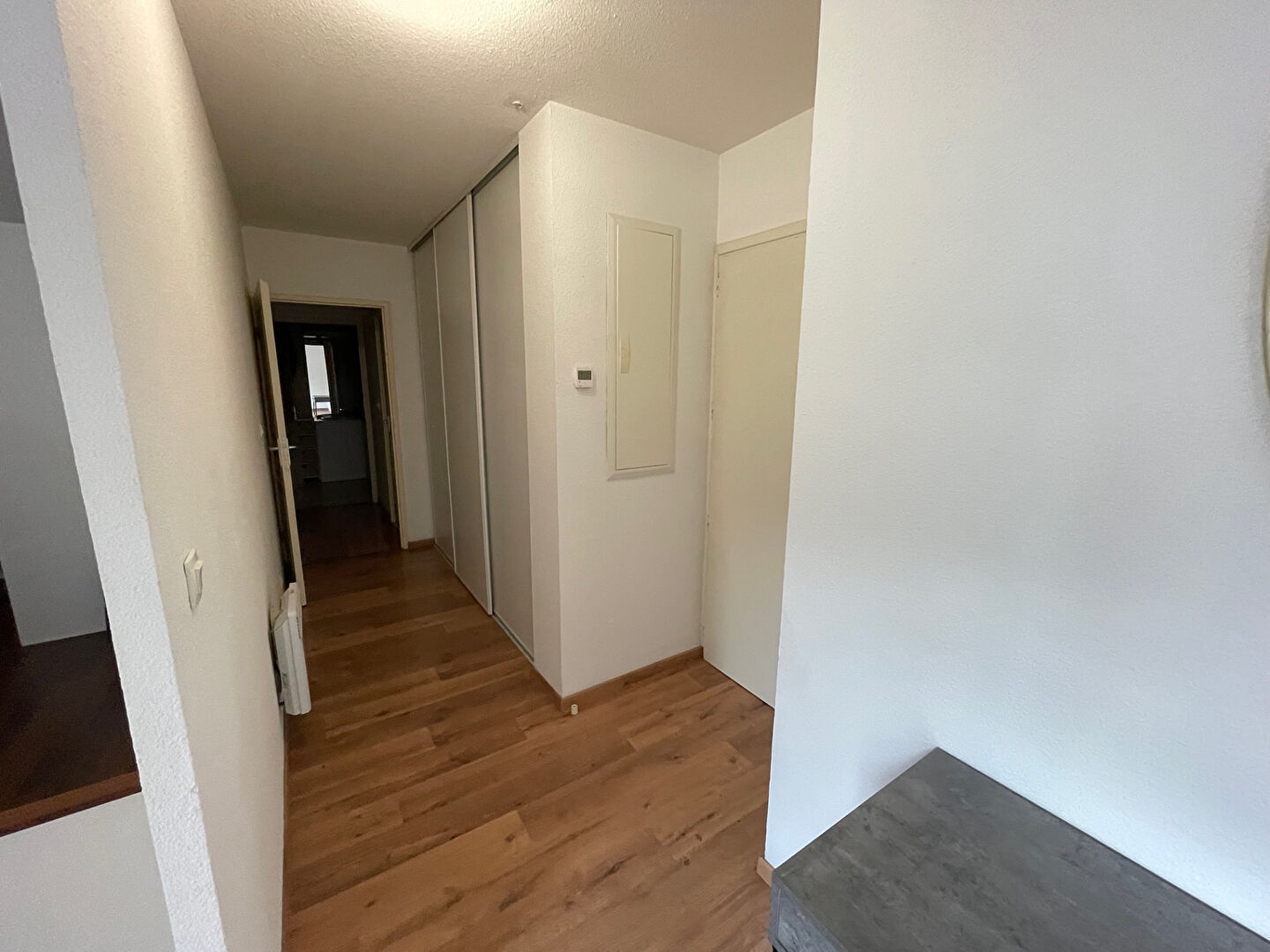 
Verdun centre, T3 en 1er étage avec ascenseur
