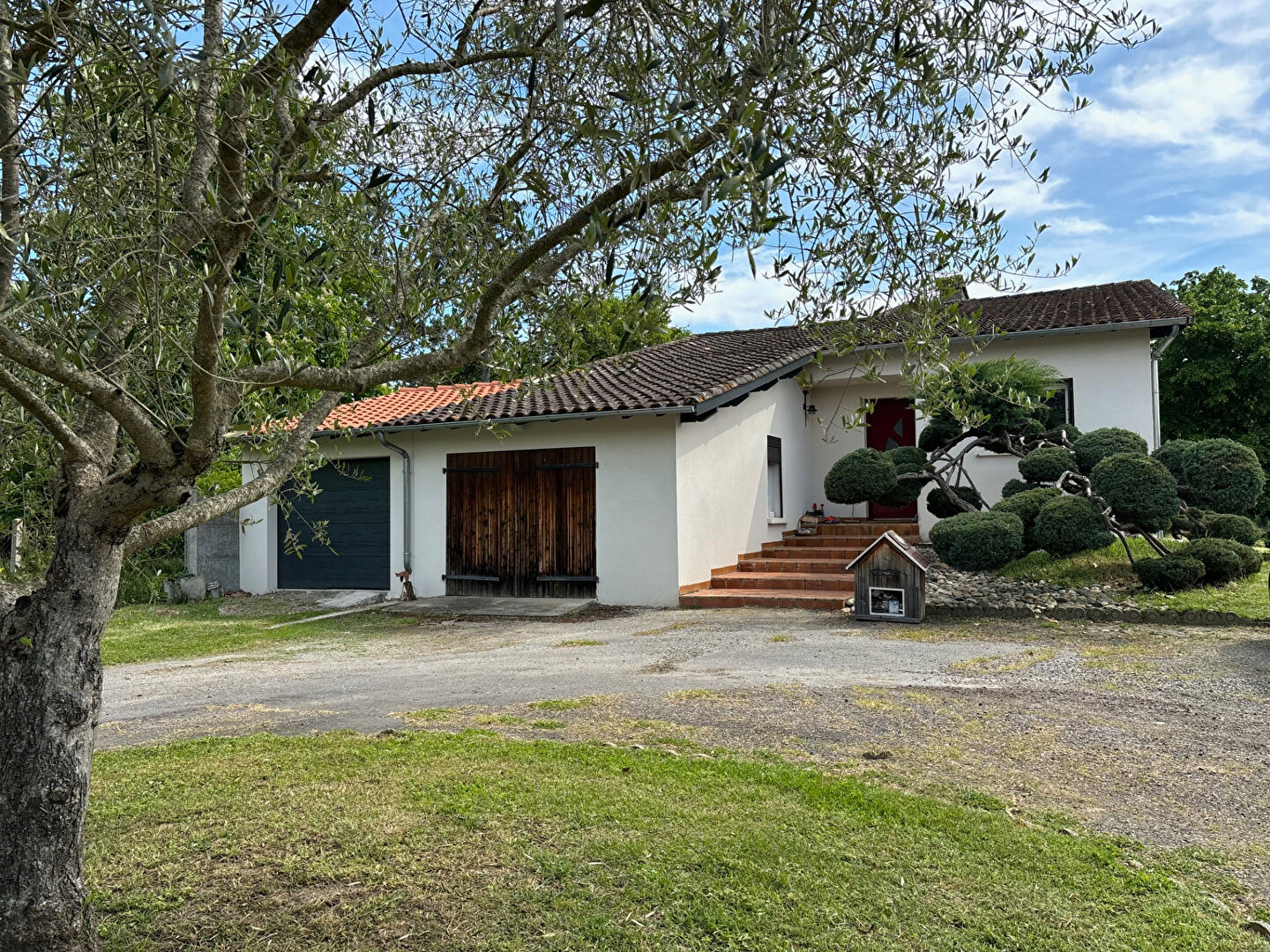 
Verdun, maison T6 sur une parcelle de 3689 m²
