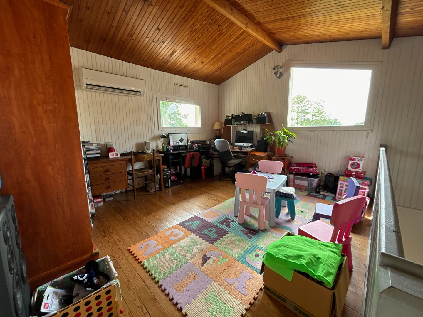
Verdun, maison T6 sur une parcelle de 3689 m²
