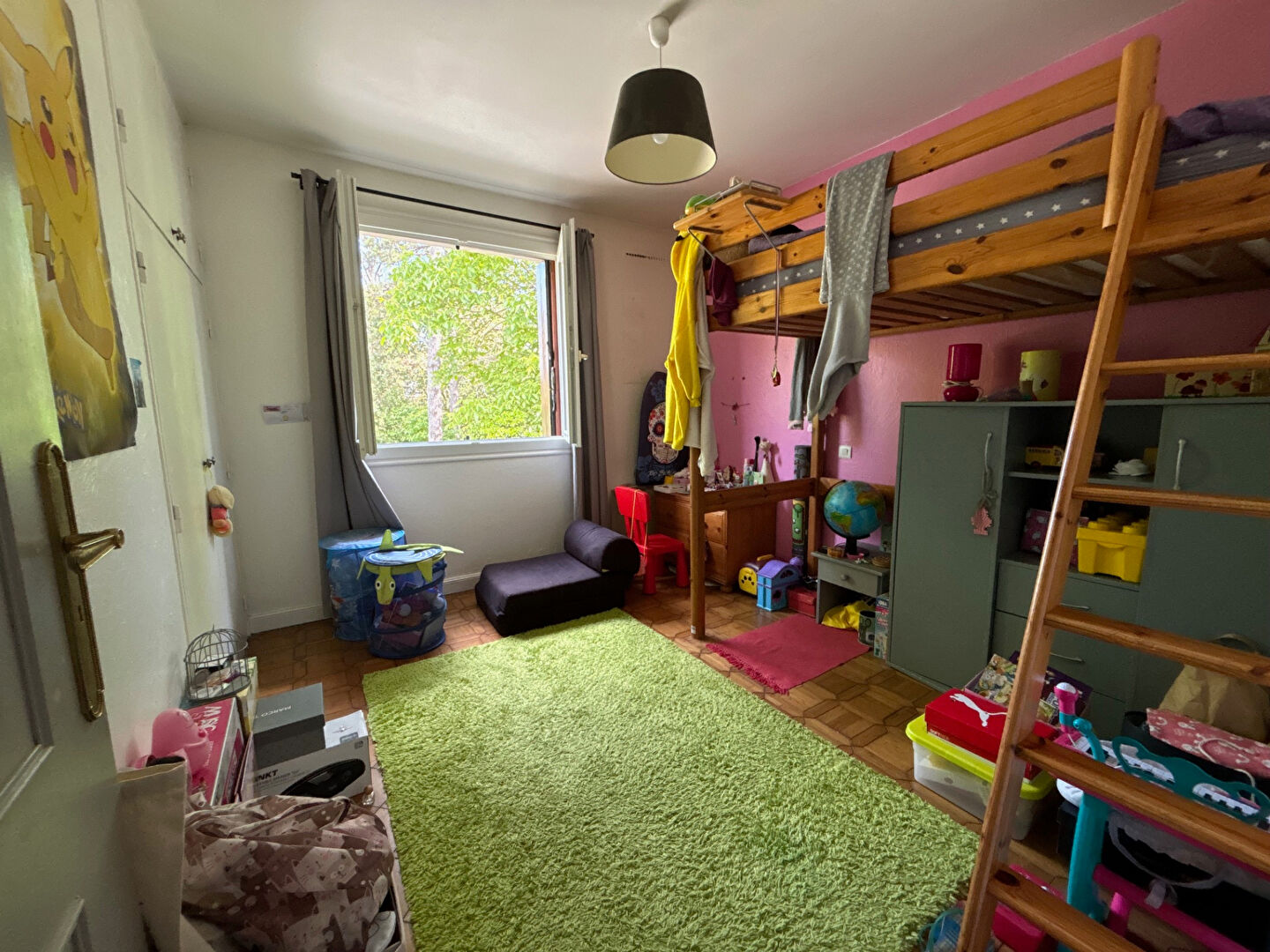 
Verdun, maison T6 sur une parcelle de 3689 m²
