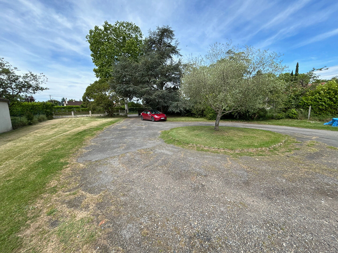 
Verdun, maison T6 sur une parcelle de 3689 m²
